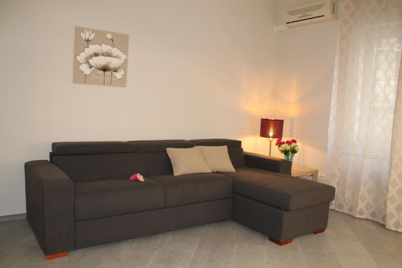 אסראלה Apartments " Le Ginestre" מראה חיצוני תמונה